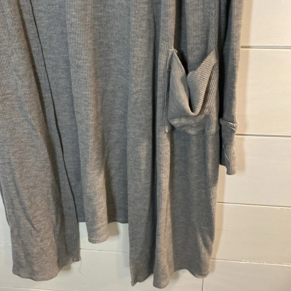 Emory Park Lightweight Cozy Knit Long Cardigan Sweater. Light Gray. Size L.
